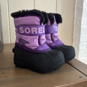 Sorel Toddler’s Black and Purple Snow Boots Size 7